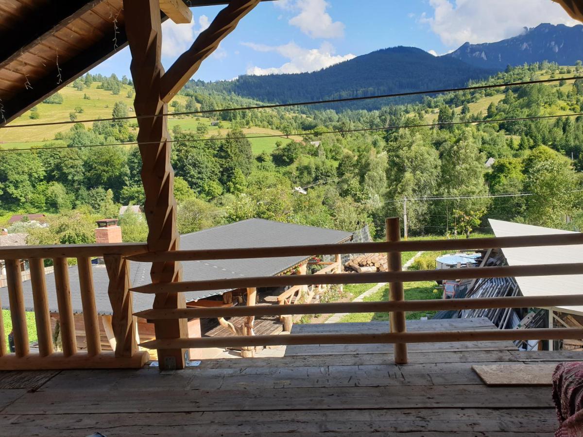 Casa Tucan Ceahlău Exteriör bild